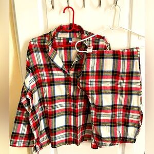 Perfect Holiday Brand new Old navy Pajama set, Size XLarge, Multi-color pjs